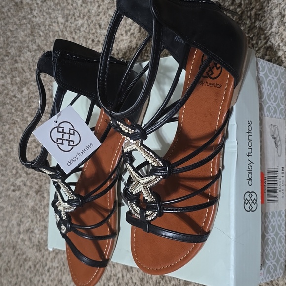 Daisy Fuentes Gladiator Sandals - Picture 4 of 4